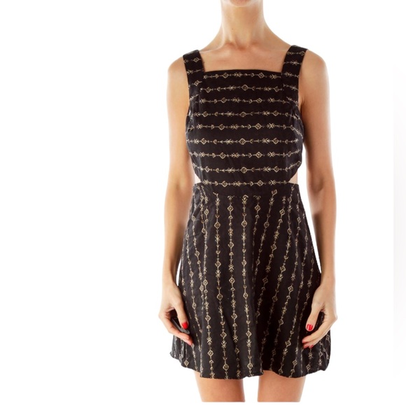 NWT Urban Outfitters Ecote Cut Out A-Line Mini Dress in Black Print Sz 4 - Picture 4 of 16
